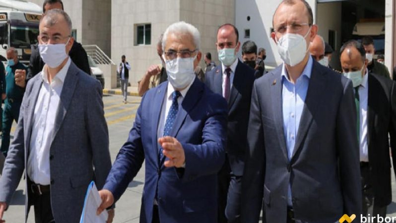 Ticaret Bakanı Mehmet Muş, Sarp Hudut Kapısı’nda incelemelerde bulundu